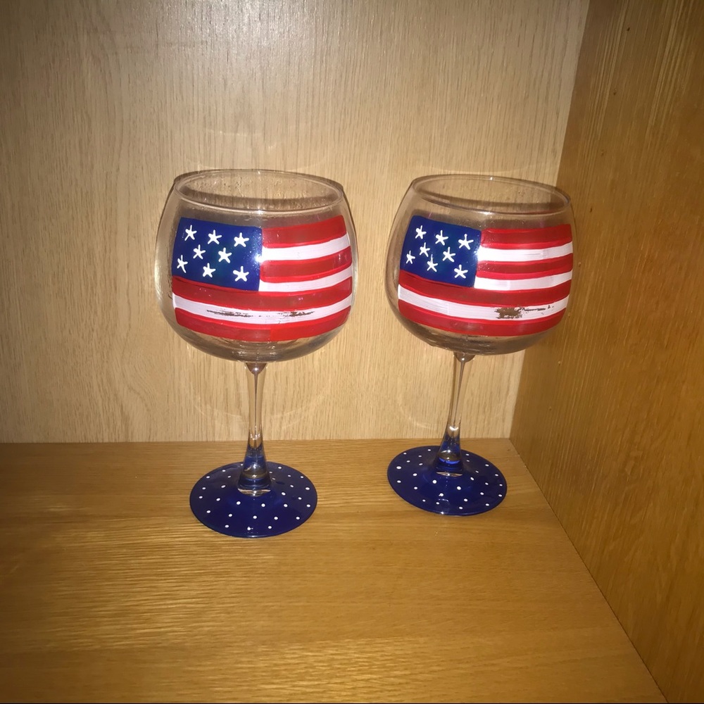 New 2 Modern Flag Wine Glasses Desert Cups Americana - Picture 5 of 16